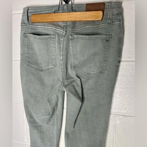 Madewell 9” Rise Skinny Ankle Jean - Picture 6 of 8